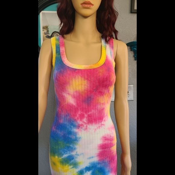 NWOT Awesome Tie Dye Dress - Picture 3 of 16